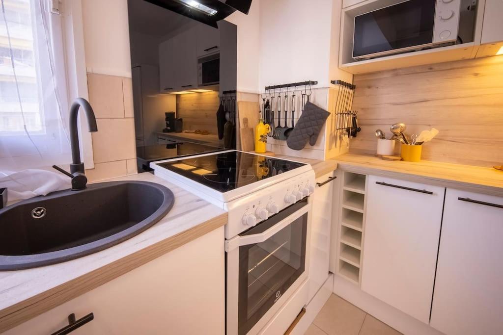 06B - Beautiful 2 Rooms With Terrace Sea View Roquebrune-Cap-Martin Buitenkant foto